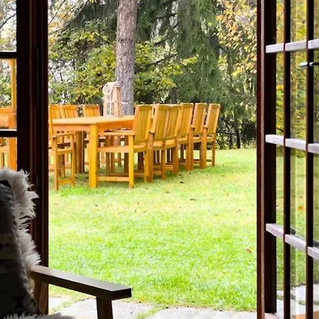 Chalet Les Boise - Sauna, Heated Pool And Mountains View 아파트