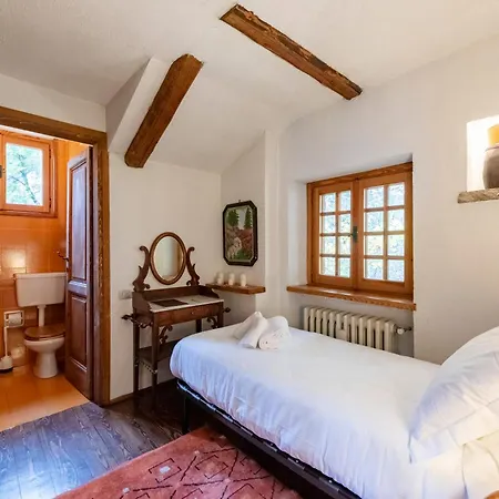 Chalet Les Boise - Sauna, Heated Pool And Mountains View 아파트 쿠르마예