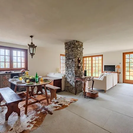 Chalet Les Boise - Sauna, Heated Pool And Mountains View 쿠르마예